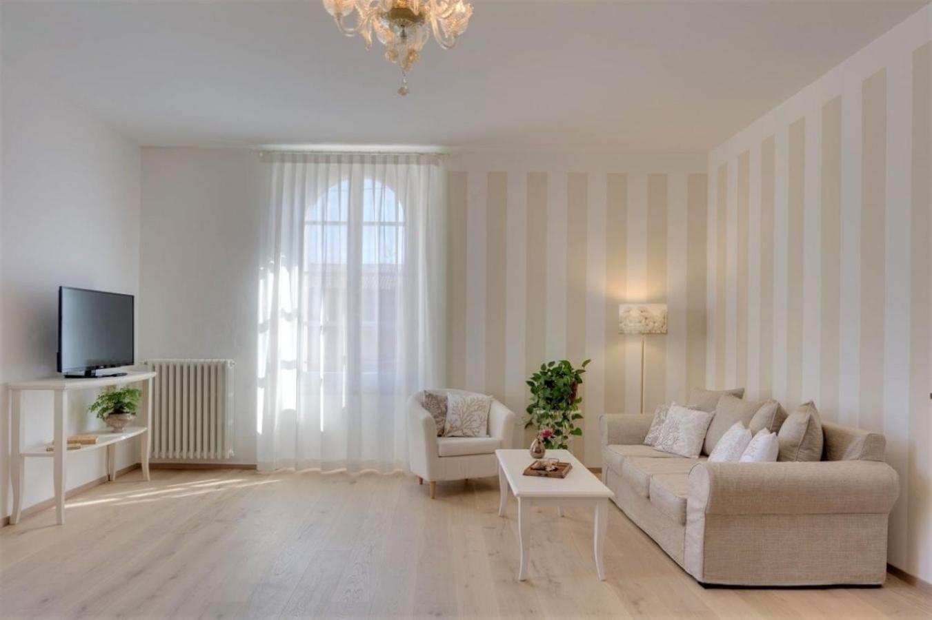 Rambaldi Apartments In Casa Nr 6 With Shared Terrace Bardolino Kültér fotó