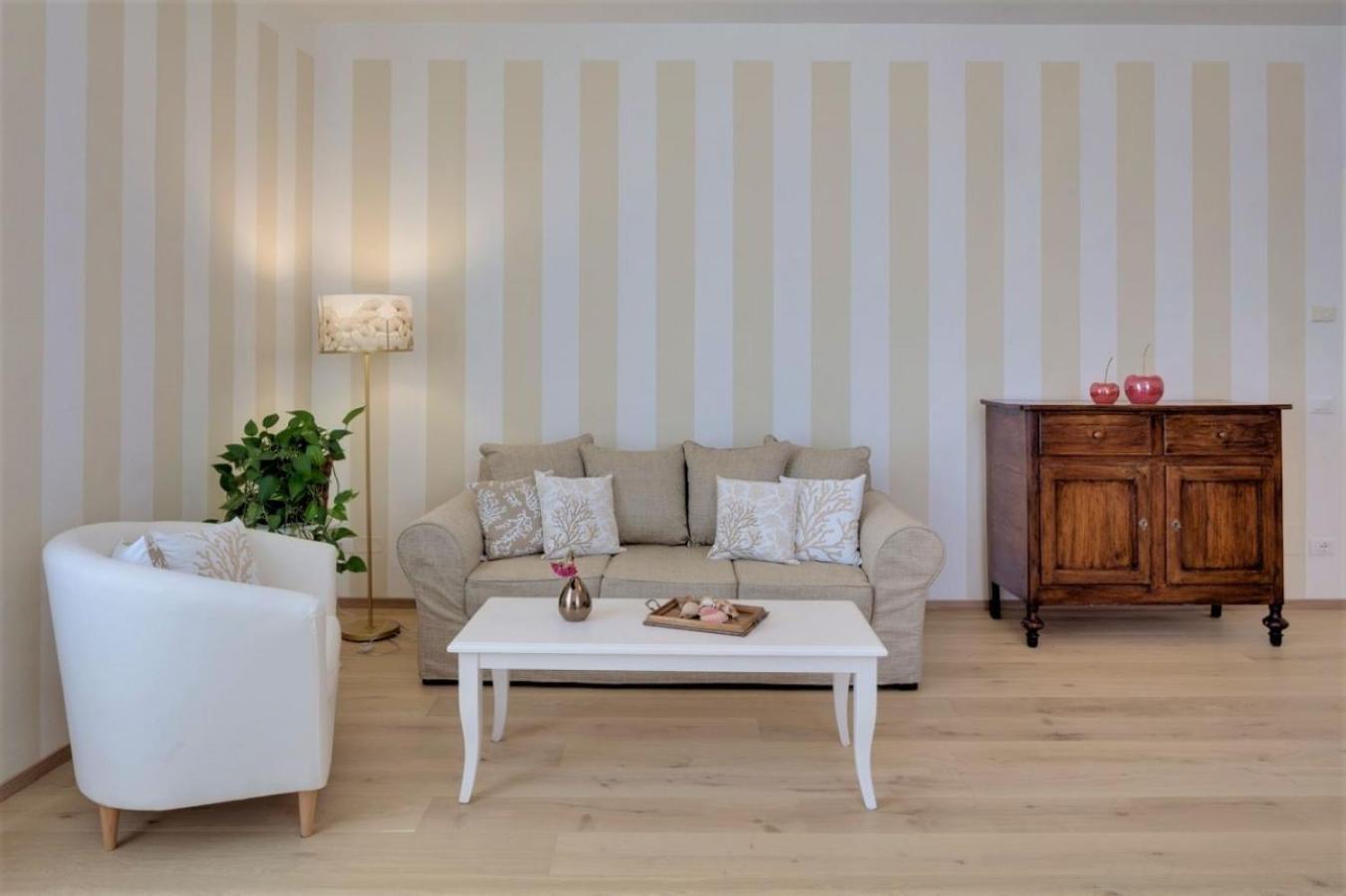 Rambaldi Apartments In Casa Nr 6 With Shared Terrace Bardolino Kültér fotó