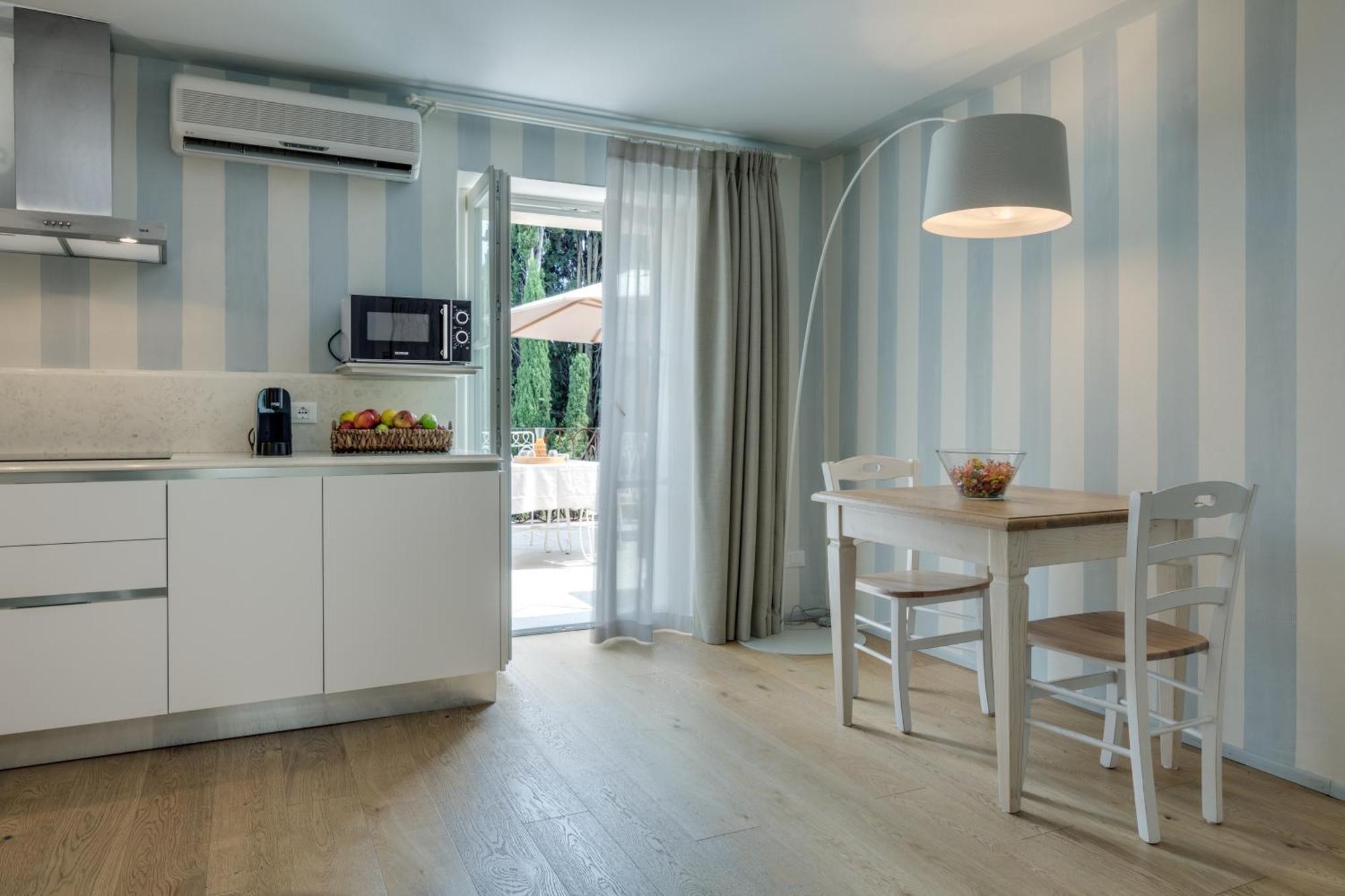 Rambaldi Apartments In Casa Nr 6 With Shared Terrace Bardolino Kültér fotó